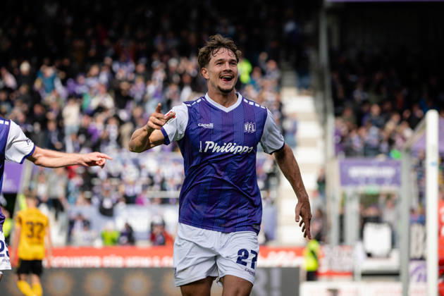 Goal celebration for the 1-1 equalizer by Robin Fabinski, 27, Osnabrück, VfL Osnabrück vs. SG Dynamo Dresden, soccer, 2. Bundesliga, Matchday 7, October 10, 2026. DFL regulations prohibit any use of photographs as image sequences and or quasi-video. Osnabrück, Lower Saxony, Germany Copyright: xkolbert-press MarcxNiemeyerx
