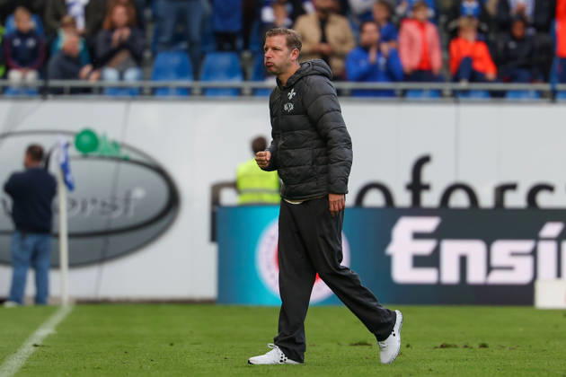 October 10, 2026 Soccer 2. Bundesliga SV Darmstadt 98 vs. Energie Cottbus, head coach Florian Kohfeldt of SV Darmstadt 98 is seen celebrating after the victory Copyright: HMBxMedia JoaquimxFerreira