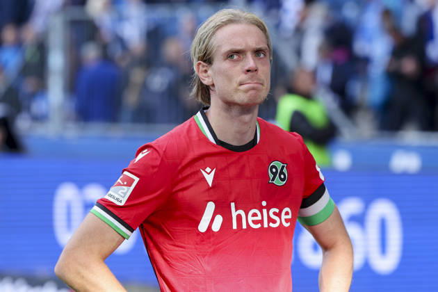 Stefan Teitur Thordarson of Hannover 96 looks disappointed during the 2. Bundesliga match between 1. FC Magdeburg and Hannover 96, Avnet Arena on October 10, 2026, in Magdeburg, Germany. Photo by Marco Steinbrenner, DeFodi Images. Stefan Teitur Thordarson of Hannover 96 looks dejected during the 2nd Bundesliga match between 1 FC Magdeburg and Hannover 96 at Avnet Arena on October 10, 2026 in Magdeburg, Germany. Photo by Marco Steinbrenner, DeFodi Images. DFB and DFL regulations prohibit any use of photographs as image sequences and or quasi-video. Photo by Marco Steinbrenner, DeFodi Images.