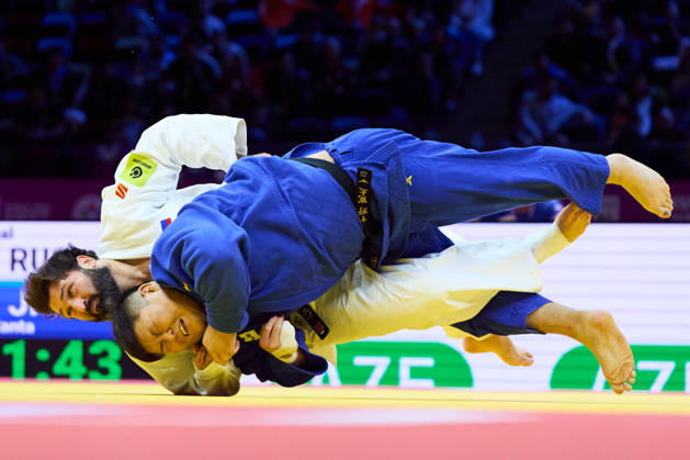 (L-R) Tasoev Inal (RUS), Kanta Nakano (JPN), OCTOBER 10, 2026 -Judo : World Judo Championships BAKU2026 Mens +100kg3rd Round match at National Gymnastics Arena in Baku, Azerbaijan. aflo_354753193 KenxAsakurax