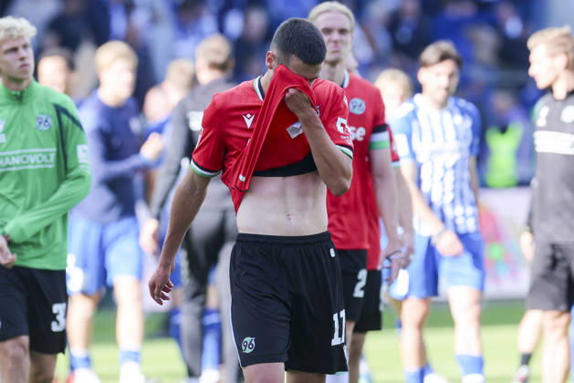 Bastian Allgeier of Hannover 96 looks disappointed during the 2. Bundesliga match between 1. FC Magdeburg and Hannover 96, Avnet Arena on October 10, 2026, in Magdeburg, Germany. Photo by Marco Steinbrenner, DeFodi Images. Bastian Allgeier of Hannover 96 looks dejected during the 2nd Bundesliga match between 1 FC Magdeburg and Hannover 96 at Avnet Arena on October 10, 2026 in Magdeburg, Germany. Photo by Marco Steinbrenner, DeFodi Images. DFB and DFL regulations prohibit any use of photographs as image sequences and or quasi-video. Photo by Marco Steinbrenner, DeFodi Images.