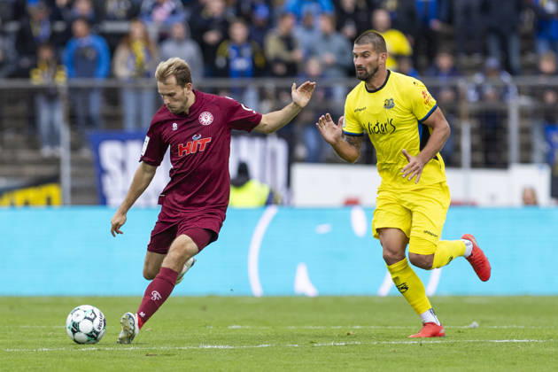 3rd Division, Fortuna Cologne 1 FC Saarbrücken, October 10, 2026, Georg Strauch, Fortuna Cologne, 11, Kai Brünker, 1 FC Saarbrücken, 9 3rd Division, Fortuna Cologne vs. 1 FC Saarbrücken, Matchday 8, on October 10, 2026, Südstadion, Cologne DFB regulations prohibit any use of photographs as image sequences and or quasi-video Copyright: xBEAUTIFULxSPORTS Meuselx