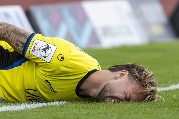3rd Division, Fortuna Cologne 1 FC Saarbrücken 10 10 2026 Niko Bretschneider, FC Saarbrücken, 28, in pain 3rd Division, Fortuna Cologne 1 FC Saarbrücken, Matchday 8, on 10 10 2026, Südstadion, Cologne DFB regulations prohibit any use of photographs as image sequences and or quasi-video Copyright: xBEAUTIFULxSPORTS Meuselx