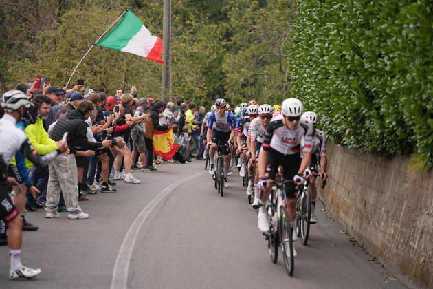 Mexico s Isaac Del Toro Romero of UAE Team Emirates XRG during the 120th edition of the Il Lombardia, Tour of Lombardy cycling race, a 239 km one day race from Bergamo to Como on October 10, 2026, Italy.  Copyright: xMarcoxAlpozzi LaPressex