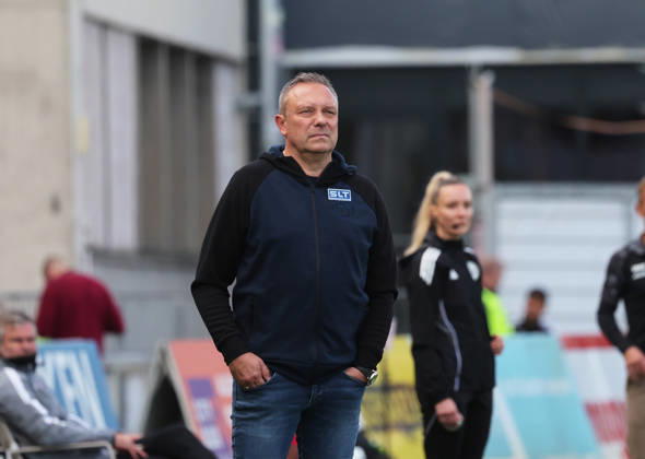 FC Würzburger Kickers vs. FC Hansa Rostock, Würzburg, October 10, 2026, Soccer, 3. Liga, FC Würzburger Kickers, FC Hansa Rostock, Coach André Breitenreiter, FC Hansa Rostock, Akon Arena, Bavaria, Germany