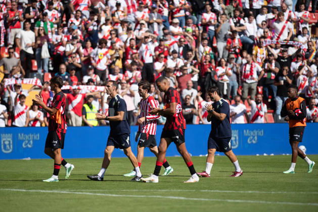 ESP LaLiga EA Sports Rayo Vallecano vs. Athletic Club: Athletic Bilbao players leaving the field after the match was suspended during the LaLiga EA Sports game between Rayo Vallecano and Athletic Club, played at Vallecas Stadium in Madrid on October 10, 2026, in Spain. Spain Soccer Copyright: xAgenciaxLOFx