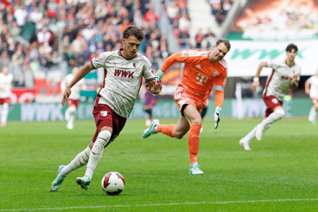 Robin Fellhauer, 19, FC Augsburg, scores the 1-0 goal in the match between FC Augsburg and FC Bayern Munich, soccer, men s, Bundesliga, 2026–2027, Matchday 5 on October 10, 2026, in Augsburg, WWK ARENA. DFL and DFB regulations prohibit any use of photographs as image sequences and or quasi-video. Bavaria, Germany