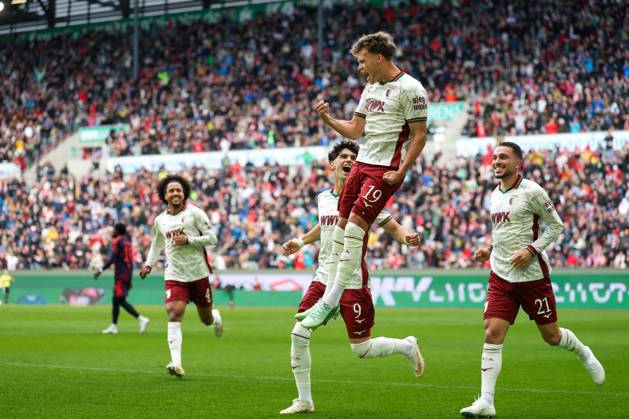 Robin Fellhauer (19, FC Augsburg) celebrates his goal, making the score 1–0, FC Augsburg vs. FC Bayern Munich, Soccer, Bundesliga 1, Matchday 5, October 10, 2026. DFB and DFL regulations prohibit any use of photographs as image sequences and or quasi-video. Augsburg, Bayern, Germany Copyright: xkolbert-press ChristianxKolbertx