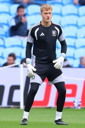Aston Villa v Brentford, Premier League James Wright of Aston Villa before the Aston Villa v Brentford Premier League match at Villa Park, Birmingham, England on 10 October 2026 Credit: Ryan Crockett Every Second Media Editorial use only. All images are copyright Every Second Media Limited. No images may be reproduced without prior permission. All rights reserved. Premier League and Football League images are subject to licensing agreements with Football DataCo Limited. see https: www.football-dataco.com Copyright: xIMAGO EveryxSecondxMediax ESM-2212-0020 RyanxCrockettx xEveryxSecondxMediax