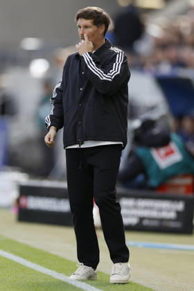 Coach Merlin Polzin of HSV in action during the Bundesliga match between TSG 1899 Hoffenheim and Hamburger SV at the PreZero Arena in Sinsheim, Germany, on October 10, 2026, Sinsheim, Germany, on October 10, 2026. DFB and DFL regulations prohibit any use of photographs as image sequences and or quasi-video, Copyright: HMBxMedia xHeikoxBecker