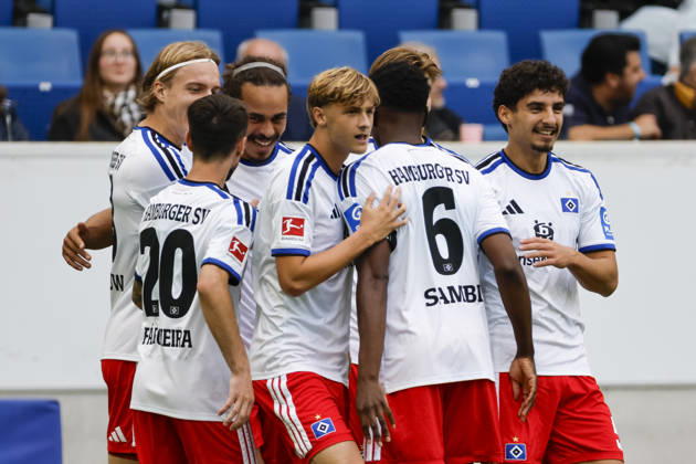 Hamburger SV celebrates Yussuf Poulsen s 0-1 goal; Hamburger SV, 15; joy, excitement, positive emotions, goal, Germany, soccer, Bundesliga 1, Matchday 5, 2026–2027, TSG Hoffenheim vs. Hamburger SV, October 10, 2026, Sinsheim SNP Arena, Germany Copyright: xGrantxHubbsx