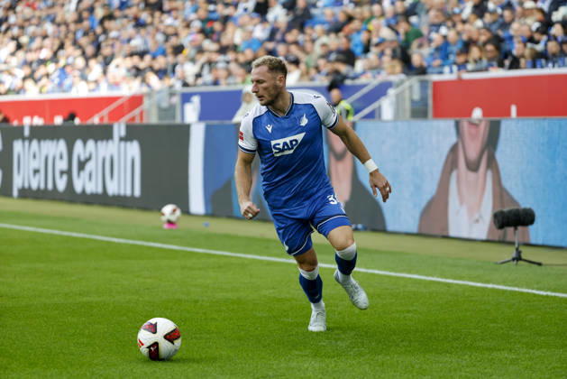Vladimir Coufal, TSG Hoffenheim, 34 with the ball, Germany, soccer, Bundesliga 1, Matchday 5, 2026–2027, TSG Hoffenheim vs. Hamburger SV, October 10, 2026, Sinsheim SNP Arena, Germany Copyright: xGrantxHubbsx