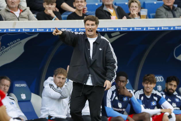 Merlin Polzin, Hamburger SV, Coach, Facial Expressions, Emotion, Germany, Soccer, Bundesliga 1, Matchday 5, 2026–2027, TSG Hoffenheim vs. Hamburger SV, October 10, 2026, Sinsheim SNP Arena, Germany Copyright: xGrantxHubbsx