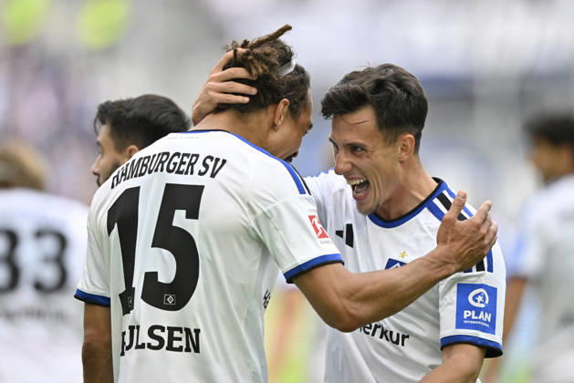 GOAL: 0–1 Yussuf Poulsen, Hamburger SV (HSV) 15 Goal celebration: Nicolas Capaldo, Hamburger SV (HSV) 24 TSG 1899 Hoffenheim vs. Hamburger SV (HSV) 10 10 2026 DFL regulations prohibit any use of photographs as IMAGE SEQUENCES AND OR QUASI-VIDEO TSG 1899 Hoffenheim vs. Hamburger SV HSV