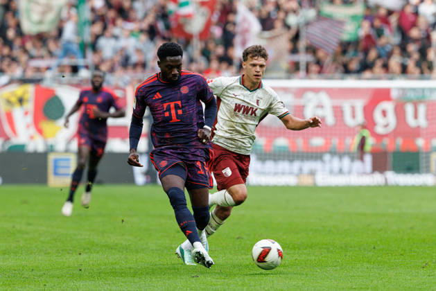 Alphonso Davies, 19, FC Bayern Munich, and Robin Fellhauer, 19, FC Augsburg, during the match between FC Augsburg and FC Bayern Munich, soccer, men s, Bundesliga, 2026–2027, Matchday 5 on October 10, 2026, in Augsburg, WWK ARENA. DFL and DFB regulations prohibit any use of photographs as image sequences and or quasi-video. Bayern, Germany