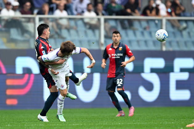 GenoaÕs Johan Vasquez fights for the ball during the Serie A soccer match between Genoa and Fiorentina at the Luigi Ferraris Stadium in Genoa, Italy - Saturday, October 10, 2026. - Soccer . Copyright: xTanoxPecoraro LaPressex