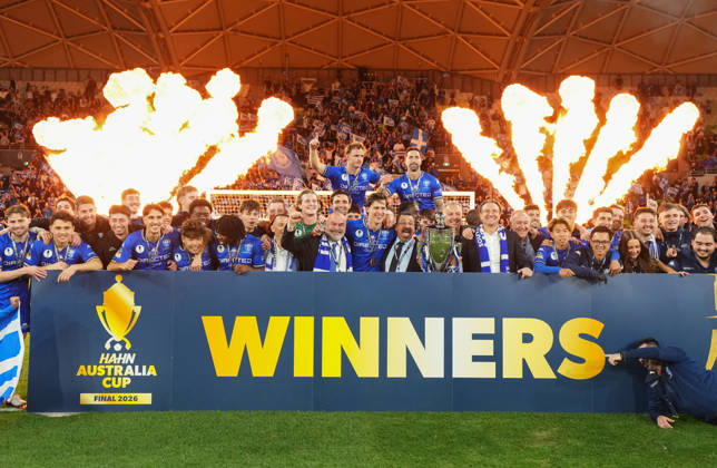 AUSTRALIA CUP SOUTH MELBOURNE VICTORY, South Melbourne celebrate with the trophy after winning the Australia Cup final match between South Melbourne FC and Melbourne Victory FC at AAMI Park in Melbourne, Saturday, October 10, 2026. ( NO ARCHIVING, EDITORIAL USE ONLY MELBOURNE VICTORIA Australia  Copyright: xSCOTTxBARBOURx 20261011159697984107
