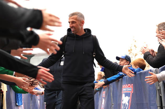 Ipswich Town v Fulham, Premier League Gary O Neil, Manager of Ipswich Town arrives to the stadium before the Ipswich Town v Fulham Premier League match at Portman Road, Ipswich, England on 10 October 2026 Credit: Tiego Grenho Every Second Media Editorial use only. All images are copyright Every Second Media Limited. No images may be reproduced without prior permission. All rights reserved. Premier League and Football League images are subject to licensing agreements with Football DataCo Limited. see https: www.football-dataco.com Copyright: xIMAGO EveryxSecondxMediax ESM-2211-0019 TiegoxGrenhox xEveryxSecondxMediax