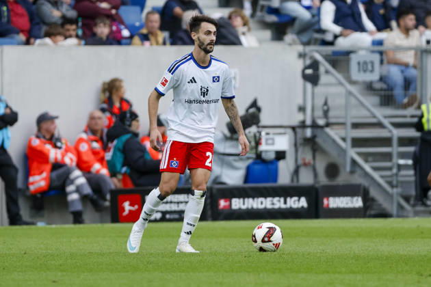 Fabio Vieira, Hamburger SV, 20 on the ball, Germany, soccer, Bundesliga 1, Matchday 5, 2026–2027, TSG Hoffenheim vs. Hamburger SV, October 10, 2026, Sinsheim SNP Arena, Germany Copyright: xGrantxHubbsx