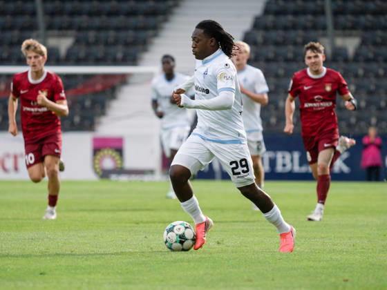 Nolan Muteba N Tumba, SV Waldhof Mannheim, 29 on the ball, GER, Soccer, SG Sonnenhof Grossaspach vs. SV Waldhof Mannheim, 3rd Division, Matchday 8, Aspach, 2026–2027 season, October 10, 2026 GER, Soccer, SG Sonnenhof Grossaspach vs. SV Waldhof Mannheim, 3rd Division, Matchday 8, Aspach, 2026–2027 season, October 10, 2026 Aspach Copyright: xCarstenxSchweringx EP_CSG