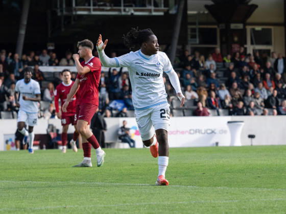 Goal to make it 1–3 by Nolan Muteba N Tumba, SV Waldhof Mannheim, 29 goal celebrations, Celebration, Joy, Emotion, Team Celebration, Gestures, GER, Soccer, SG Sonnenhof Grossaspach vs. SV Waldhof Mannheim, 3rd Division, Matchday 8, Aspach, 2026–2027 Season, October 10, 2026, GER, soccer, SG Sonnenhof Grossaspach vs. SV Waldhof Mannheim, 3rd Division, Matchday 8, Aspach, 2026–2027 season, October 10, 2026, Aspach Copyright: xCarstenxSchweringx EP_CSG