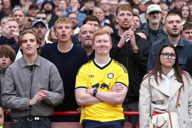 Arsenal gegen Leeds United, 10. Oktober 2026, London, Premier League, Fußball, Arsenal gegen Leeds United, Leeds-United-Fans, Foto: Charlotte Wilson, Offside, London, Großbritannien Copyright: xCharlottexWilsonx xOffsidexOffside