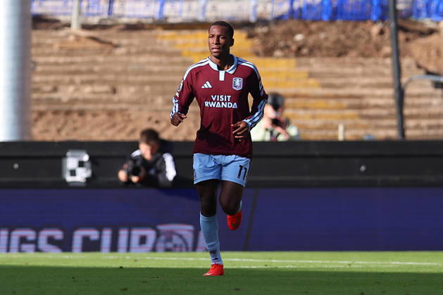 Aston Villa v Brentford, Premier League Nicolas Jackson of Aston Villa celebrates his equalising goal 1-1 during the Aston Villa v Brentford Premier League match at Villa Park, Birmingham, England on 10 October 2026 Credit: Ryan Crockett Every Second Media Editorial use only. All images are copyright Every Second Media Limited. No images may be reproduced without prior permission. All rights reserved. Premier League and Football League images are subject to licensing agreements with Football DataCo Limited. see https: www.football-dataco.com Copyright: xIMAGO EveryxSecondxMediax ESM-2212-0038 RyanxCrockettx xEveryxSecondxMediax