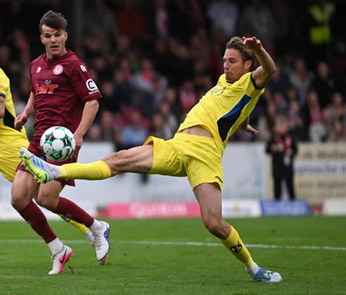 October 10, 2026, xophax, Soccer 3rd Division, Fortuna Cologne vs. Saarbrücken, Nico Thier (SC Fortuna Cologne), left, and seven votes, right: Saarbrücken vs. Cologne