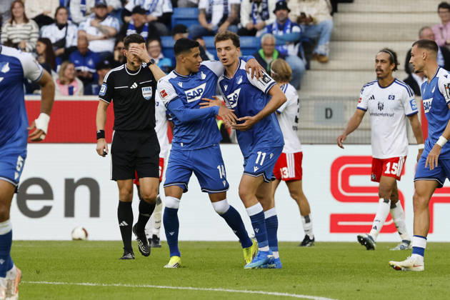 TSG Hoffenheim celebrates Fisnik Asllani s goal to tie the game at 1-1, TSG Hoffenheim, 11, joy, excitement, positive emotions, goal, Germany, soccer, Bundesliga 1, Matchday 5, 2026–2027, TSG Hoffenheim vs. Hamburger SV, October 10, 2026, Sinsheim SNP Arena, Germany Copyright: xGrantxHubbsx