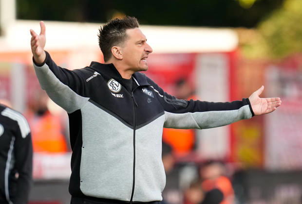 Vincent Wagner, Head Coach of SV Elversberg, reacts to the match between 1 FC Union Berlin and SV Elversberg, Bundesliga 1, Matchday 5, 2026–27 season, at Stadion An der Alten Foersterei, Berlin, October 10, 2026 DFL regulations prohibit any use of photographs as image sequences and or quasi-video 1. FC Union Berlin vs. SV Elversberg, Bundesliga 1, Matchday 5, 2026–27 Season, October 10, 2026, Berlin Copyright: xEibner-Pressefoto ScottxColemanx EP_SCN