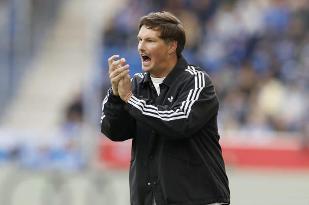 Coach Merlin Polzin of HSV in action during the Bundesliga match between TSG 1899 Hoffenheim and Hamburger SV at the PreZero Arena in Sinsheim, Germany, on October 10, 2026, Sinsheim, Germany, on October 10, 2026. DFB and DFL regulations prohibit any use of photographs as image sequences and or quasi-video, Copyright: HMBxMedia xHeikoxBecker