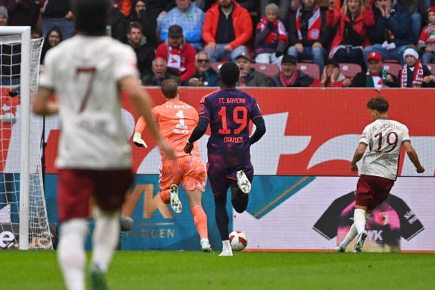 Goal by Robin FELLHAUER of FC Augsburg, making it 1–0; play; shot against Manuel NEUER, goalkeeper for Bayern Munich; Soccer; Bundesliga; 2026–2027 season, Matchday 5, Matchday 05, FC Augsburg vs. FC Bayern Munich on October 10, 2026, WWK Arena