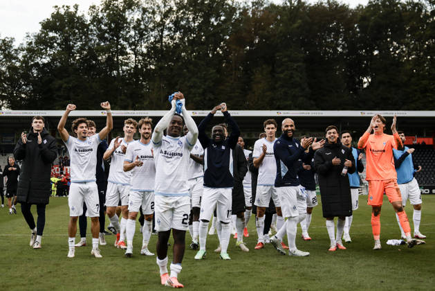 October 10, 2026, xhettx, Soccer 3rd Division, SG Sonnenhof Grossaspach vs. SV Waldhof Mannheim – Celebrating with the fans after the game, Nolan Muteba of SV Waldhof Mannheim, No. 29, takes center stage during the celebration