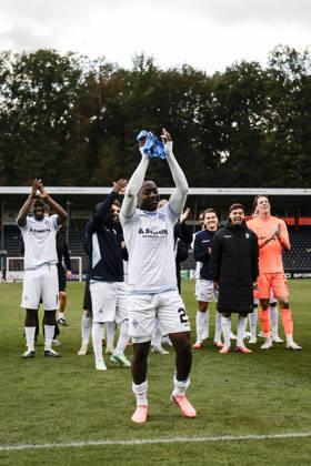 October 10, 2026, xhettx, Soccer 3rd Division, SG Sonnenhof Grossaspach vs. SV Waldhof Mannheim – Celebrating with the fans after the game, Nolan Muteba of SV Waldhof Mannheim, No. 29, takes center stage during the celebration