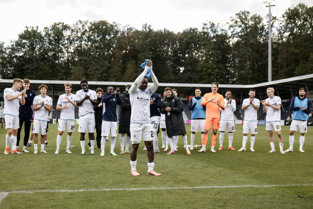 October 10, 2026, xhettx, Soccer 3rd Division, SG Sonnenhof Grossaspach vs. SV Waldhof Mannheim – Celebrating with the fans after the game, Nolan Muteba of SV Waldhof Mannheim, No. 29, takes center stage during the celebration