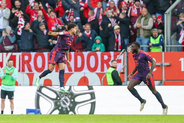 Goal celebration by Luis Diaz 14 (FC Bayern Munich) and Dayot Upamecano 2 (FC Bayern Munich); goal disallowed for offside, FC Augsburg vs. FC Bayern Munich, soccer, Bundesliga 1, Matchday 5, October 10, 2026. DFB and DFL regulations prohibit any use of photographs as image sequences and or quasi-video. Augsburg, Bayern, Germany Copyright: xkolbert-press ChristianxKolbertx