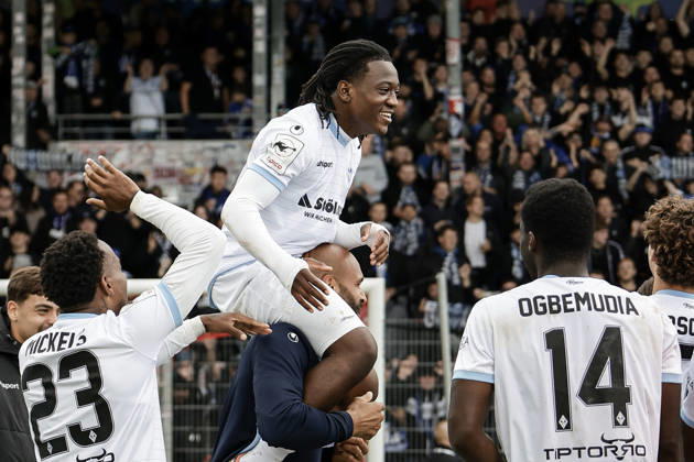 October 10, 2026, xhettx, Soccer 3rd Division, SG Sonnenhof Grossaspach vs. SV Waldhof Mannheim – Celebrating with the fans after the game, Nolan Muteba of SV Waldhof Mannheim, No. 29, takes center stage during the celebration