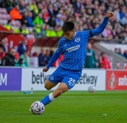 Sunderland v Brighton, Premier League, Football, Stadium Of Light, Sunderland UK - 10 Oct 2026 Diego Gomez of Brighton & Hove Albion Football Club crosses the ball in Sunderland Stadium Of Light Tyne and Wear UK, UK NEWSPAPERS OUT Copyright: xAdamxCookx