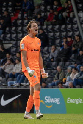 October 10, 2026, xerix, Soccer 3rd Division, SG Sonnenhof Grossaspach vs. SV Waldhof Mannheim; Thijmen Joel Sander Nijhuis of SV Waldhof Mannheim celebrates after the 1-2 loss to Aspach