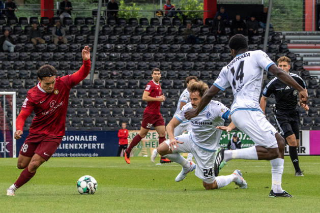 October 10, 2026, Xerix, Soccer 3rd Division, SG Sonnenhof Großaspach vs. SV Waldhof Mannheim – Match highlight featuring Niklas Pöllex (SG Sonnenhof Großaspach), Lukas Klünter (SV Waldhof Mannheim), and Oluwaseun God Power Osaro Ogbemudia (SV Waldhof Mannheim) in Aspach