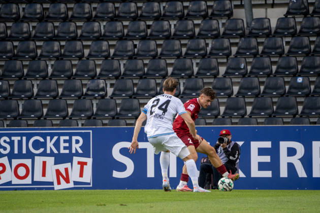 October 10, 2026, xerix, Soccer 3rd Division, SG Sonnenhof Großaspach vs. SV Waldhof Mannheim: A tackle between Lukas Klünter of SV Waldhof Mannheim and Luca Damiano Molinari of SG Sonnenhof Großaspach