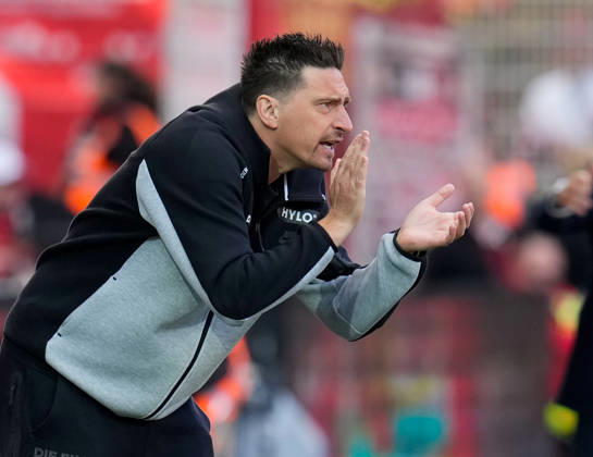 Vincent Wagner, Head Coach of SV Elversberg, reacts to the match between 1 FC Union Berlin and SV Elversberg, Bundesliga 1, Matchday 5, 2026–27 season, at Stadion An der Alten Foersterei, Berlin, October 10, 2026 DFL regulations prohibit any use of photographs as image sequences and or quasi-video 1. FC Union Berlin vs. SV Elversberg, 1st Bundesliga, Matchday 5, 2026–27 Season, October 10, 2026, Berlin Copyright: xEibner-Pressefoto ScottxColemanx EP_SCN