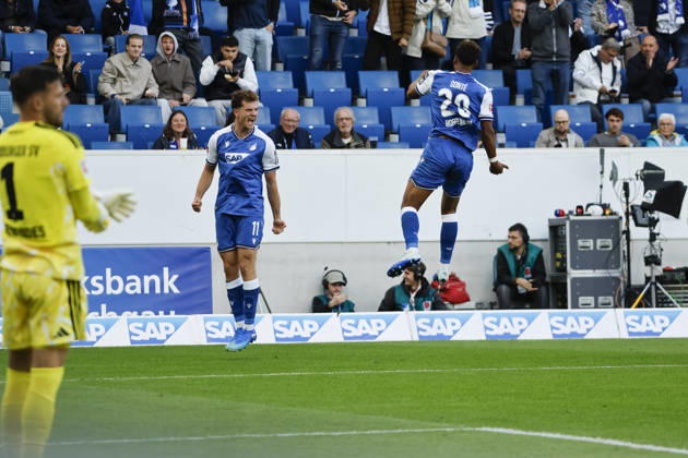 TSG Hoffenheim celebrates a goal after Bambase Conte scores to make it 2–1 for TSG Hoffenheim, 20, joy, excitement, positive emotions, goal, Germany, soccer, Bundesliga 1, Matchday 5, 2026–2027, TSG Hoffenheim vs. Hamburger SV, October 10, 2026, Sinsheim SNP Arena, Germany Copyright: xGrantxHubbsx