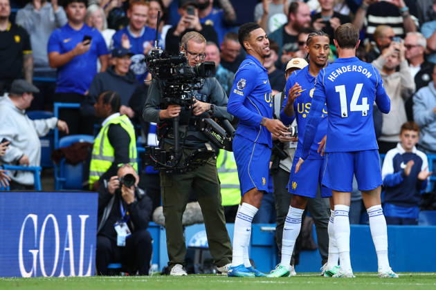 Premier League: Chelsea v AFC Bournemouth LONDON, UK - 10th Oct 2026: Joao Pedro of Chelsea celebrates scoring his side s third goal with team mates during the Premier League match between Chelsea FC and AFC Bournemouth at Stamford Bridge London Stamford Bridge England United Kingdom Copyright: xCraigxMercerx xPeakxActionxPhotosx