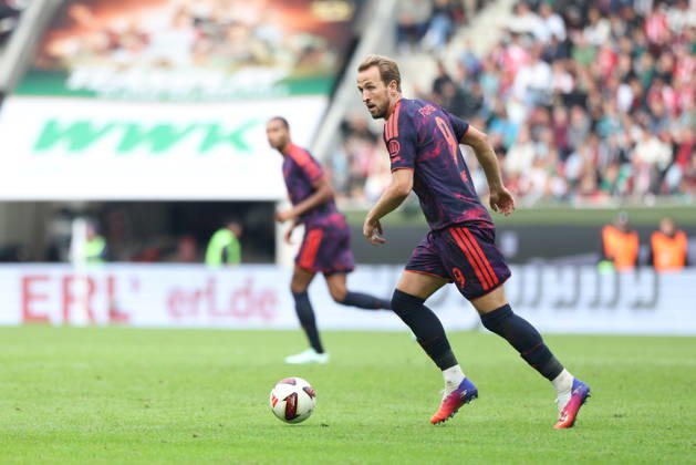 Harry Kane, FC Bayern Munich, 09, GER, FC Augsburg vs. FC Bayern Munich, Soccer, Bundesliga, Matchday 5, 2026–2027 Season, October 10, 2026, DFL and DFB regulations prohibit any use of photographs as image sequences and or quasi-video, GER, FC Augsburg vs. FC Bayern Munich, Soccer, Bundesliga, Matchday 5, 2026–2027 season, October 10, 2026, Augsburg Copyright: xEibner-Pressefoto JennixMaulx EP_JML