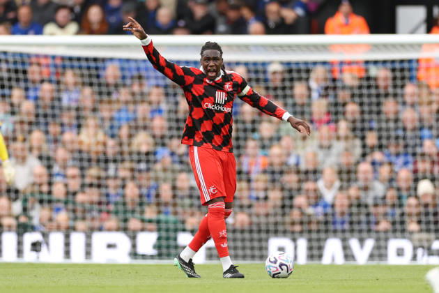 Ipswich Town v Fulham, Premier League Calvin Bassey of Fulham gestures during the Ipswich Town v Fulham Premier League match at Portman Road, Ipswich, England on 10 October 2026 Credit: Tiego Grenho Every Second Media Editorial use only. All images are copyright Every Second Media Limited. No images may be reproduced without prior permission. All rights reserved. Premier League and Football League images are subject to licensing agreements with Football DataCo Limited. see https: www.football-dataco.com Copyright: xIMAGO EveryxSecondxMediax ESM-2211-0037 TiegoxGrenhox xEveryxSecondxMediax
