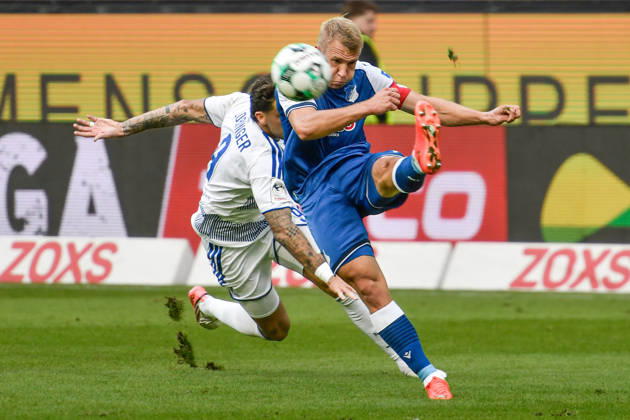 v li battling for the ball Lex Tyger Lobinger Duisburg 9 Valentin Lässig Laessig Hoffenheim 6 10 10 2026 ¢ Soccer ¢ MSV Duisburg vs. TSG 1899 Hoffenheim II, Schauinsland Reisen Arena, Duisburg, DFB DFL REGULATIONS PROHIBIT ANY USE OF PHOTOGRAPHS AS IMAGE SEQUENCES AND OR QUASI-VIDEO NRW Germany Copyright: xpepphotox xSaschaxWeizx pep00321, pep_20261010_hm