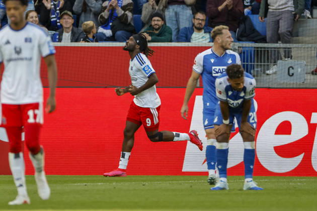 Hamburger SV celebrates Terem Moffi s goal to tie the game at 2–2; Hamburger SV, 09; joy, excitement, positive emotions, goal, Germany, soccer, Bundesliga 1, Matchday 5, 2026–2027, TSG Hoffenheim vs. Hamburger SV, October 10, 2026, Sinsheim SNP Arena, Germany Copyright: xGrantxHubbsx