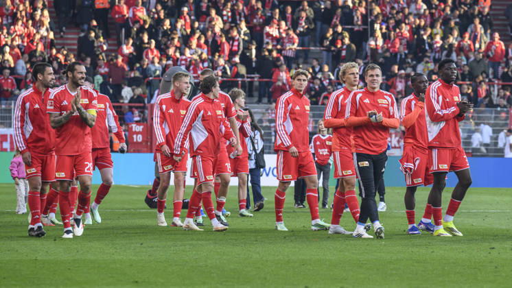 In the photo, from left: Union wins 1–0 after 90 plus 2 minutes; joy, celebration, and satisfaction on the players’ faces, GER, Berlin, soccer, 1. FC Union Berlin vs. SV Elversberg, at the Alte Försterei, October 10, 2026, DFB and DFL regulations prohibit any use of photographs as image sequences and or quasi-video, Copyright: HMBxMedia UwexKoch