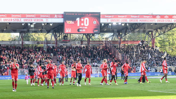 In the photo, from left: Union wins 1–0 after 90 plus 2 minutes; joy, celebration, and satisfaction on the players’ faces, GER, Berlin, soccer, 1. FC Union Berlin vs. SV Elversberg, at the Alte Försterei, October 10, 2026, DFB and DFL regulations prohibit any use of photographs as image sequences and or quasi-video, Copyright: HMBxMedia UwexKoch